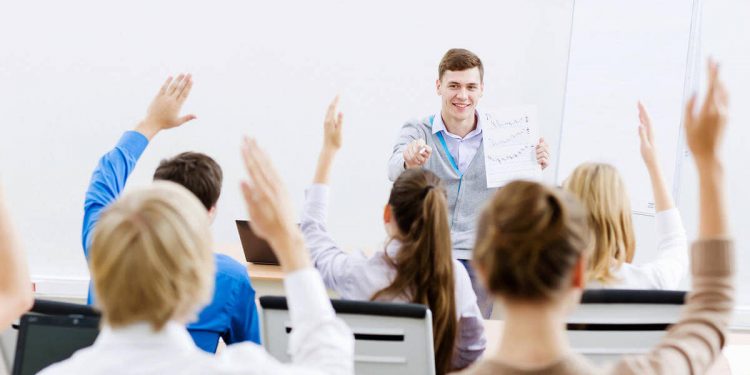 Обязанности школы по оценке педагогических кадров